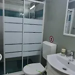 Gazde/Camere de închiriat Casa Martin Sulina